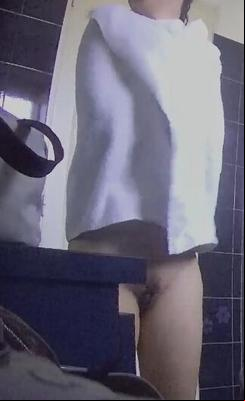 Milf shower spy